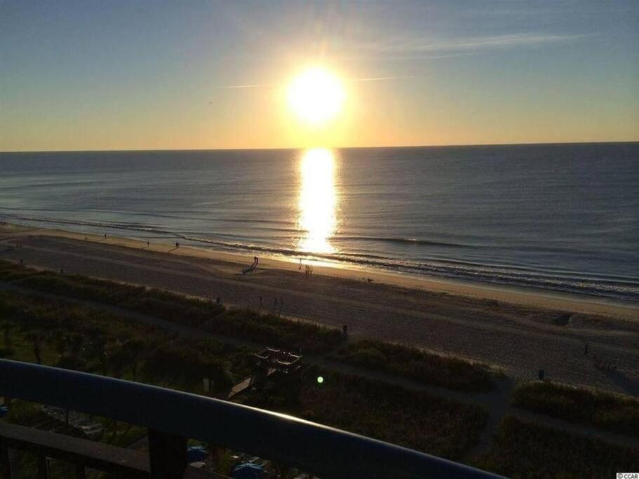 Апартаменти Oceanfront Bliss, Amazing Views! 1235B Мертл-Біч Екстер'єр фото